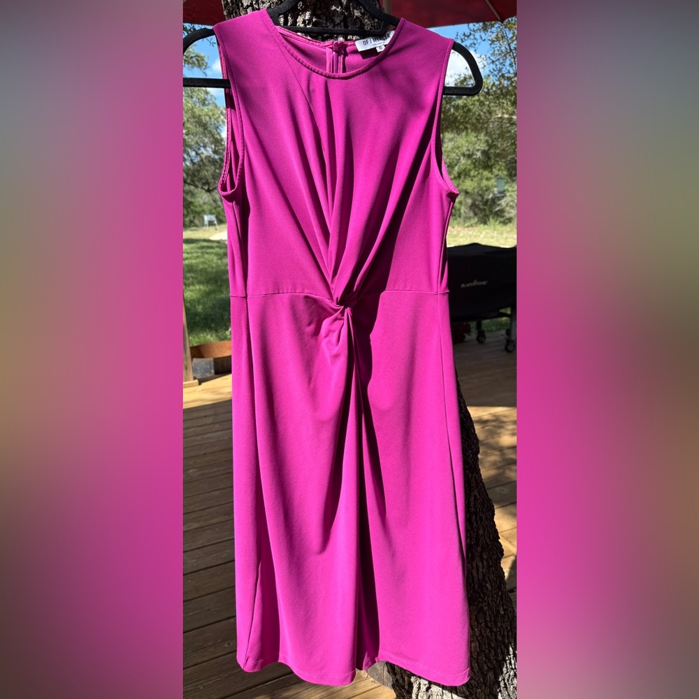 Pink Sheath Dress with Crew Neck for Cocktail